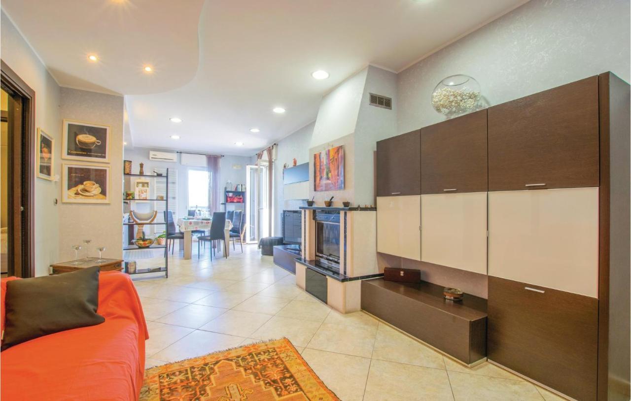 Awesome Apartment In Bari With Wifi Exteriér fotografie