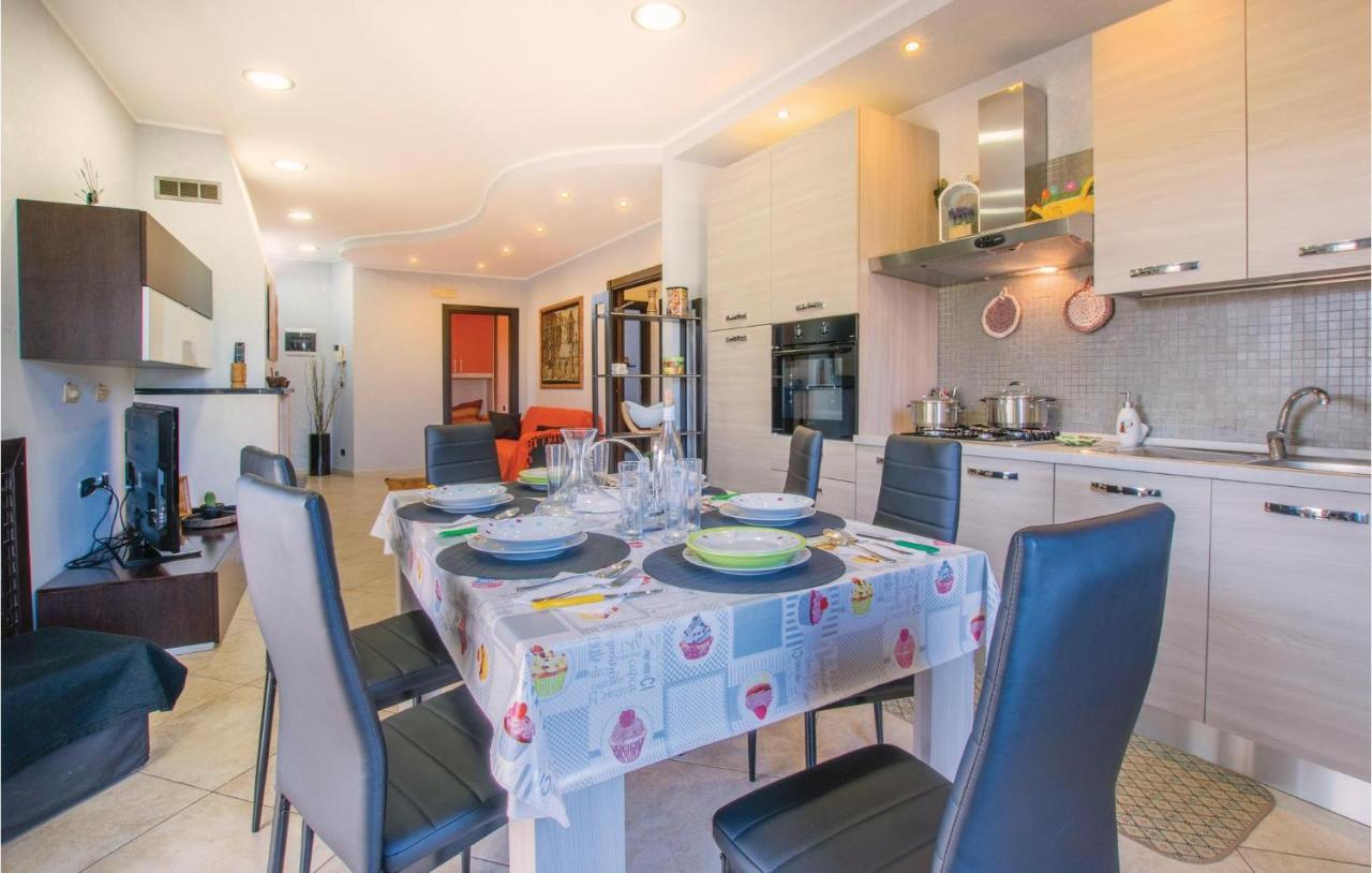Awesome Apartment In Bari With Wifi Exteriér fotografie