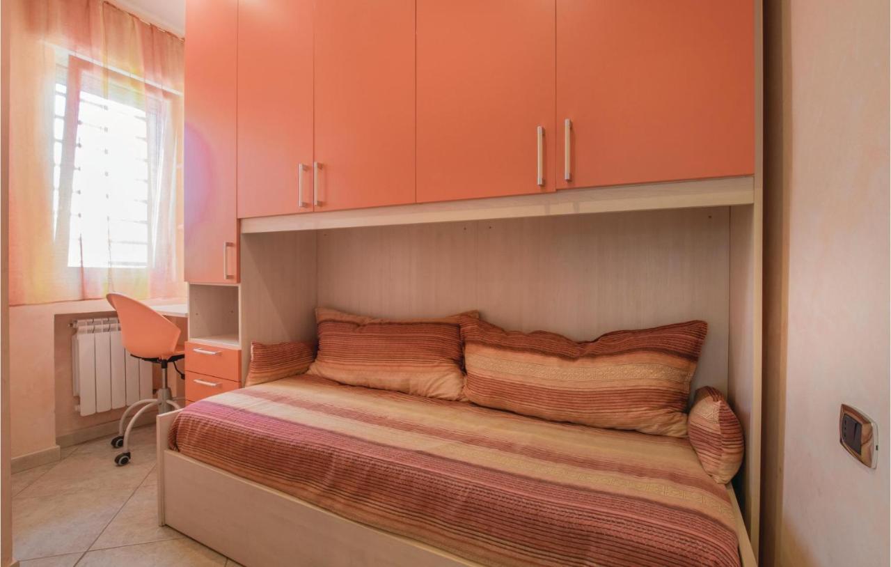 Awesome Apartment In Bari With Wifi Exteriér fotografie